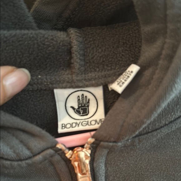 Body Glove Gray and Pink Hoodie with Fleece Material and Stylish Design - Picture 2 of 6